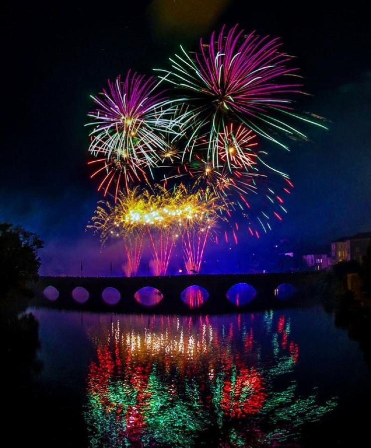 Gite Des Roses Oradour-Fanais ภายนอก รูปภาพ